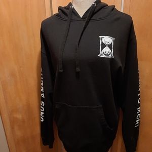 Unus Annus Founders Hoodie Medium